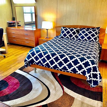 Lga Airport 3 Mins, 3 Bedroom Duplex House, Parking And Private Backyard, 9Mins Subway! 纽约 外观 照片