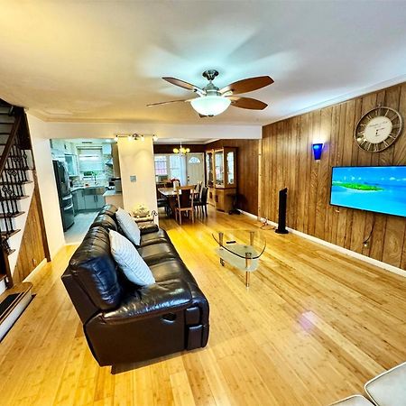 Lga Airport 3 Mins, 3 Bedroom Duplex House, Parking And Private Backyard, 9Mins Subway! 纽约 外观 照片